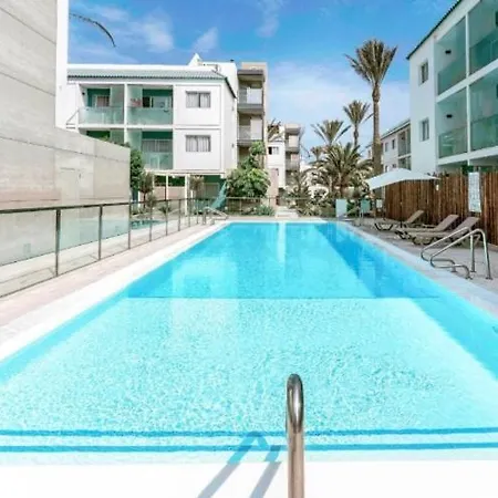 Modern Pool Apartment With Rooftop Terrace *