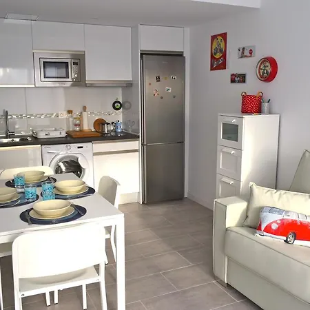 Modern Pool Apartment With Rooftop Terrace Апартаменты *