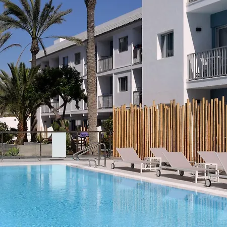 Modern Pool Apartment With Rooftop Terrace * Коральео